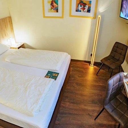 Akzent Hotel Restaurant Hirsch Heidenheim an der Brenz Ngoại thất bức ảnh